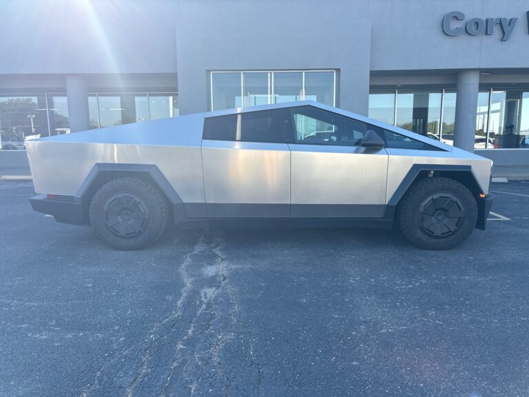 2024 Tesla Cybertruck